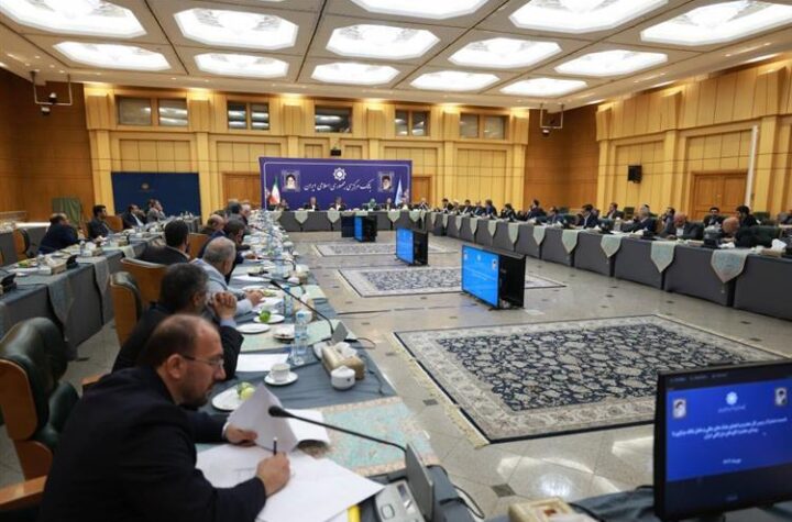 افزایش عرضه ارز با نرخ توافقی در مرکز مبادله در دستور کار