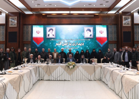 رئیس رسانه ملی: نویسندگان، موتور محرک برنامه‌سازی و روایت‌گر حقیقت‌اند