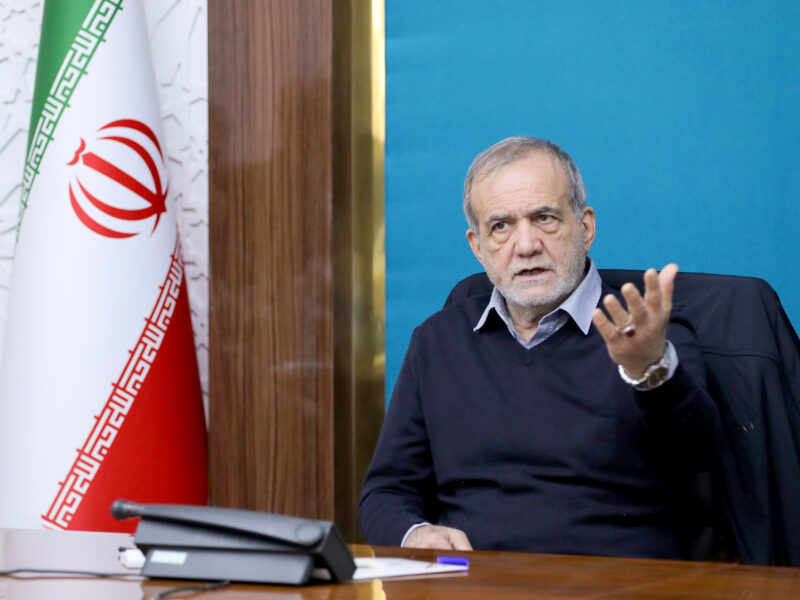 تصمیم دولت و مجلس برای حمایت از بازار و فعالان اقتصادی