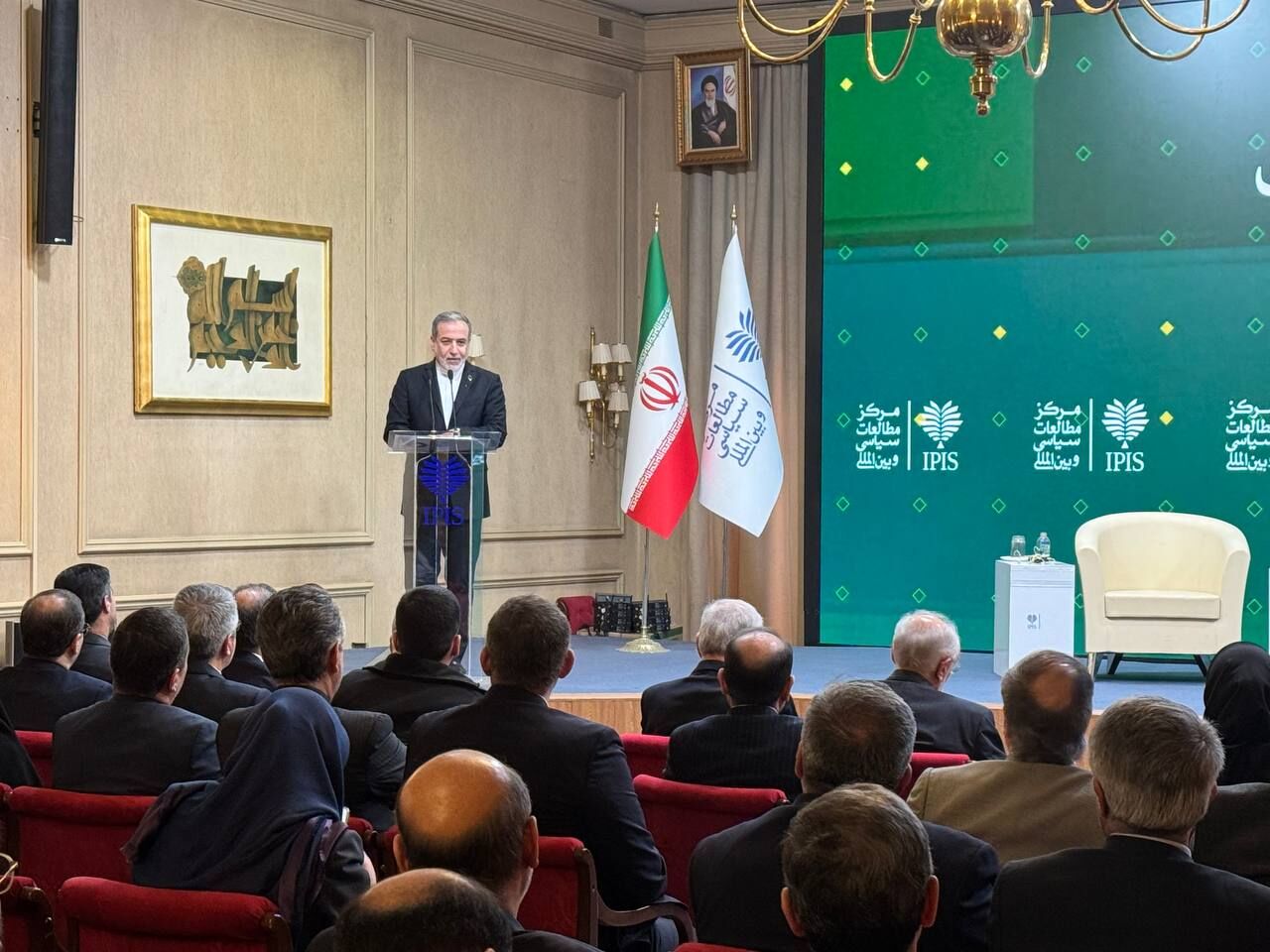 بزرگ ترین چالش اکنون ما چالش ایستادگی است