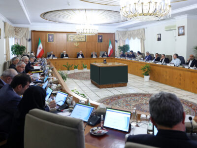 حضور هنرمندان در صحنه در فضای غبارآلود ناشی از حوادث تلخ اخیر قابل  تقدیر است