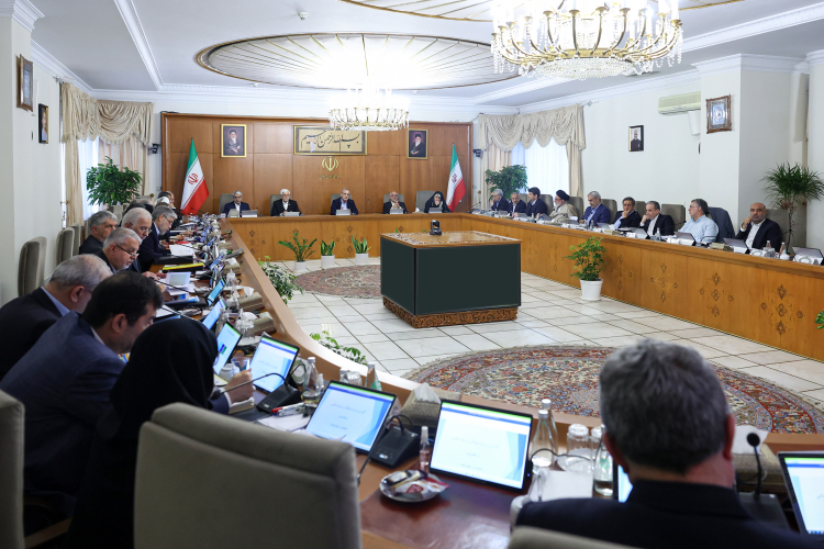 حضور هنرمندان در صحنه در فضای غبارآلود ناشی از حوادث تلخ اخیر قابل تقدیر است