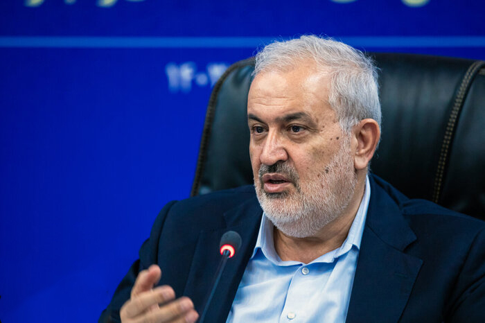 کارکنان صنعت آب و برق همگام با سایر گروه های امدادی در صحنه هستند