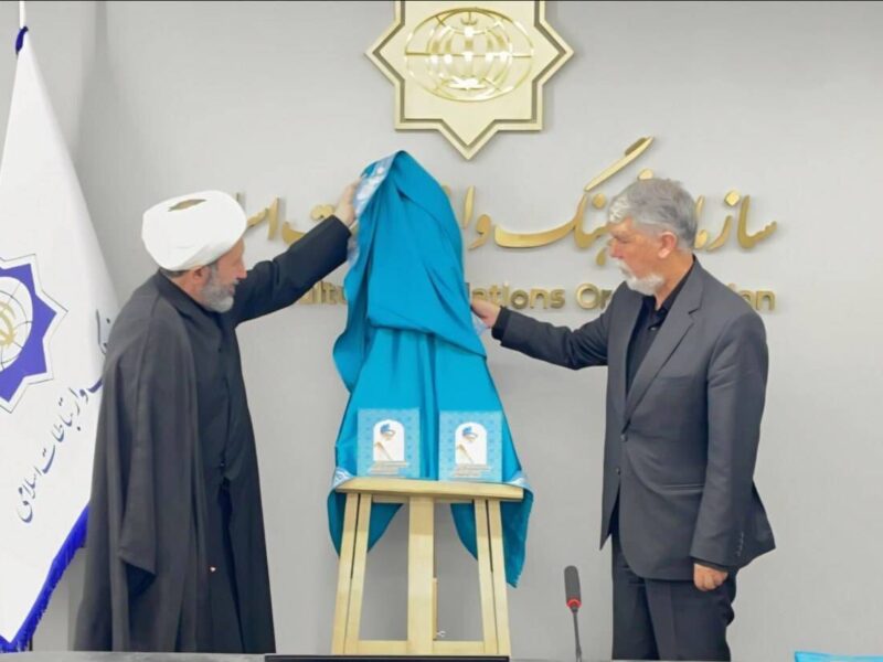 شناساندن ابعاد مختلف شخصیت رهبر شهید انقلاب، وظیفه‌ای ضروری است