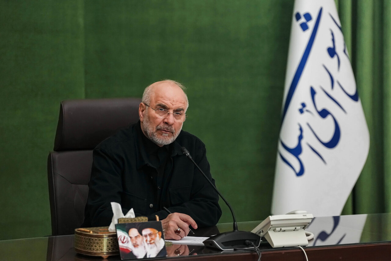 راه امام شهیدمان را با راست قامتی ادامه خواهیم داد