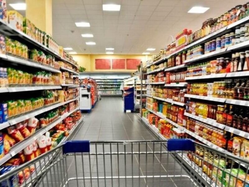 ذخایر اقلام اساسی کشور تأمین شده است
