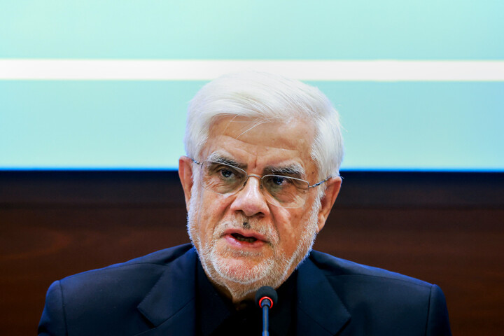 عارف: پیروزی در جنگ چهل‌روزه ثمره مکتب خامنه‌ای است