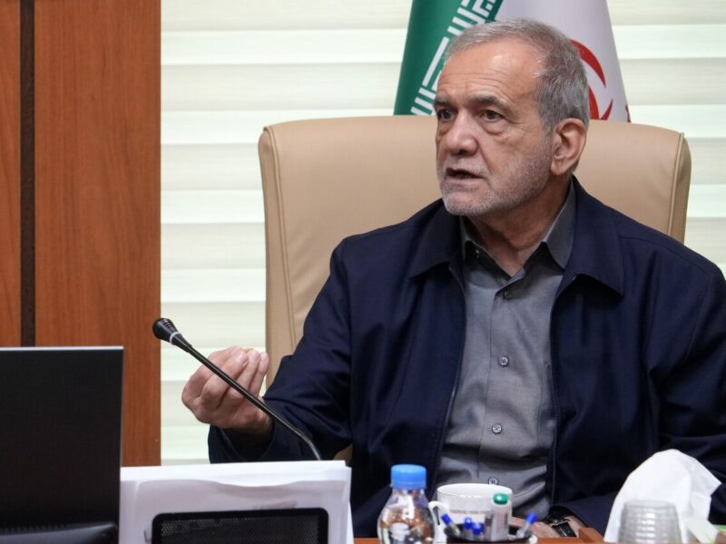 پزشکیان: هیچ قدرتی قادر به تسلیم ملت ایران نیست