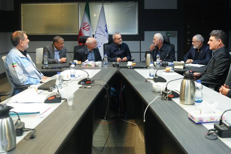 پزشکیان: تفویض اختیار به مدیران استانی، کلید موفقیت در شرایط اخیر بود