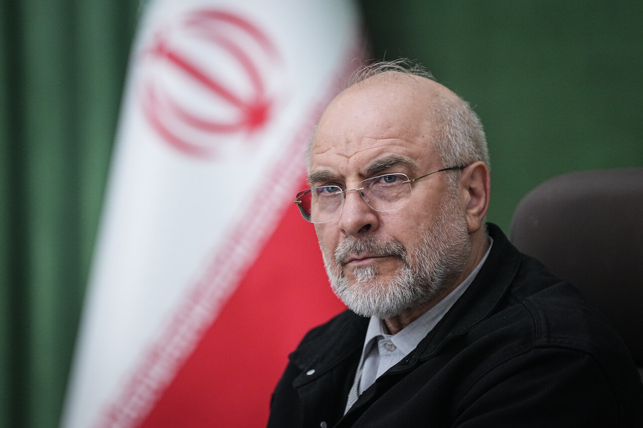 باز یا بسته بودن تنگه هرمز و مقررات آن را میدان مشخص می‌کند نه شبکه‌های اجتماعی