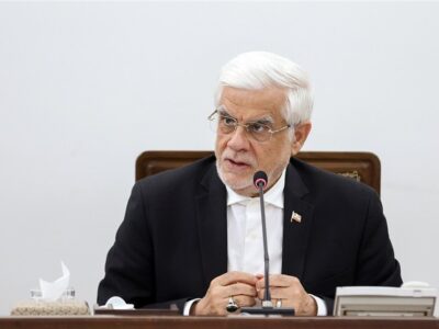 عارف: طرح‌های اقتصادی در تراز قدرت بزرگ ایران تدوین شود
