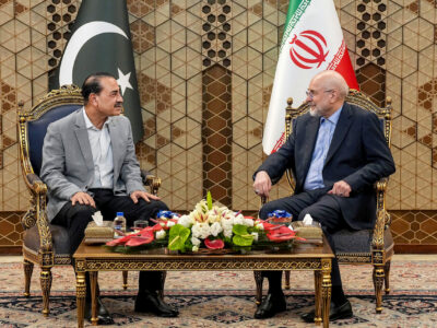 از حقوق ملت و کشورمان عدول نمی‌کنیم