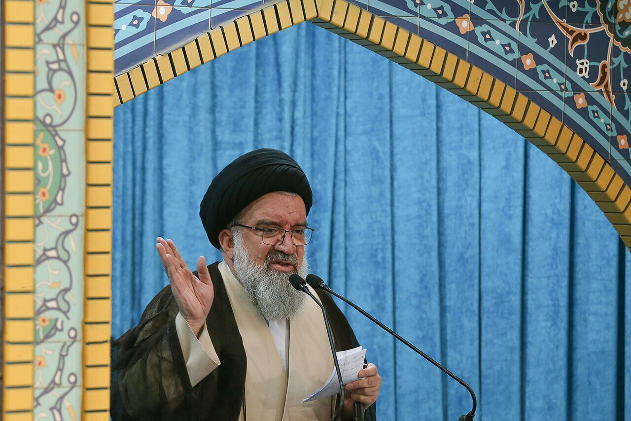 به ترامپ و نتانیاهو می‌گوییم اگر دست از پا خطا کنید، سیلی محکمی می‌خورید