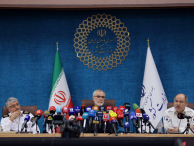ادای احترام سران کشورها به پیکر رهبر شهید