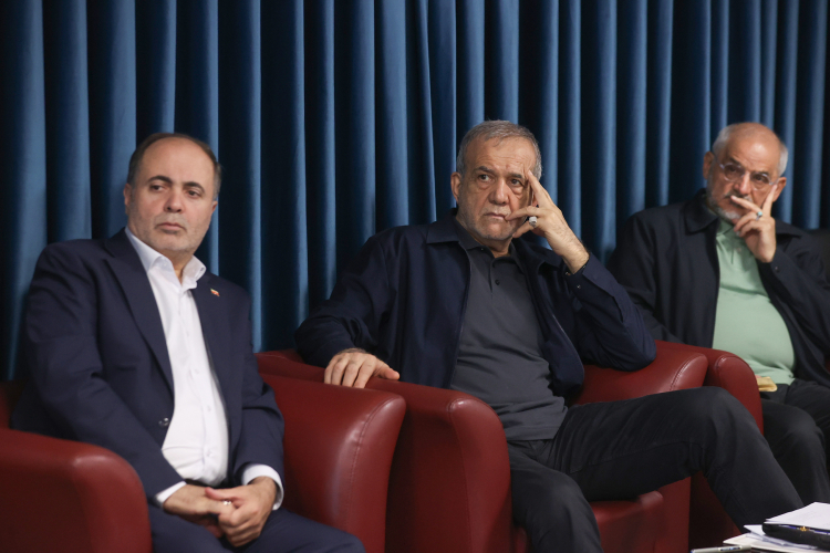 لزوم بازنگری مستمر در رویهها و مقررات با هدف تسهیل تجارت خارجی