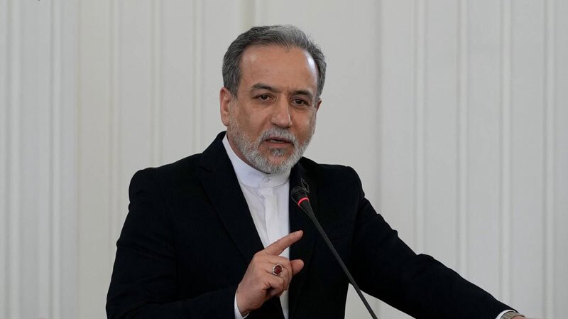 عراقچی: تبادل پیامها ادامه دارد