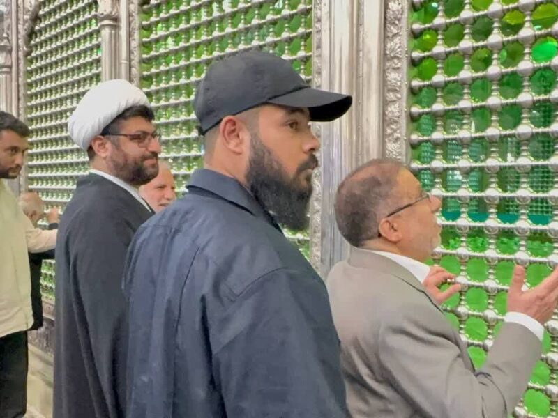حضور رئیس هیئت عمومی مجلس اعلای اسلامی عراق در حرم مطهر امام خمینی(ره)