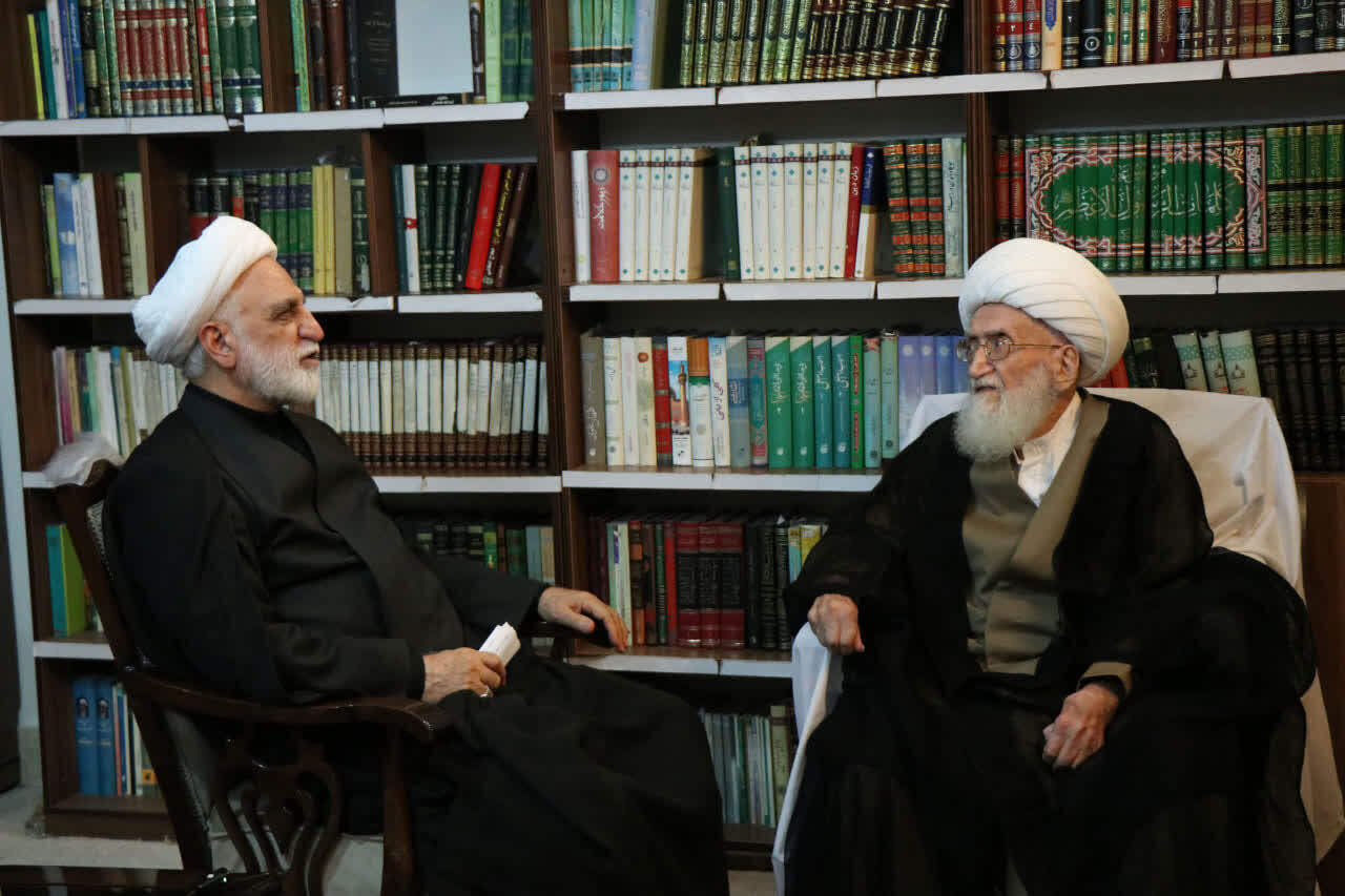 خدشه به وحدت مورد تأکید رهبری، کمک به دشمن است