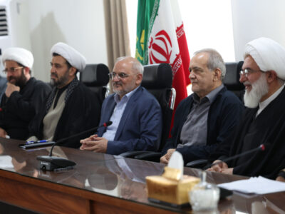 باید برای مردمی که از کشور، نظام و رهبری حمایت کرده‌اند کاری کارستان انجام دهیم