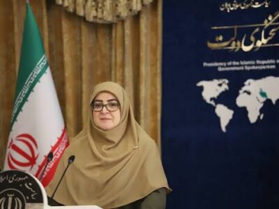 ایرانیان با تنگ شدن فشار نظامی به هم نزدیک‌تر می‌شوند