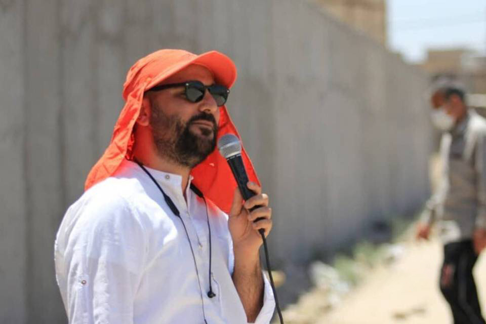 جوانی و نوجوانی رهبر شهید مستند می‌شود