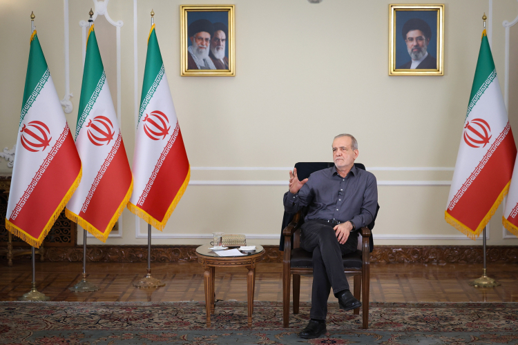 دکتر پزشکیان:توسعه انرژی پاک،عدالت یارانه‌ای واصلاح مدیریت،سه محورتحول اقتصادی