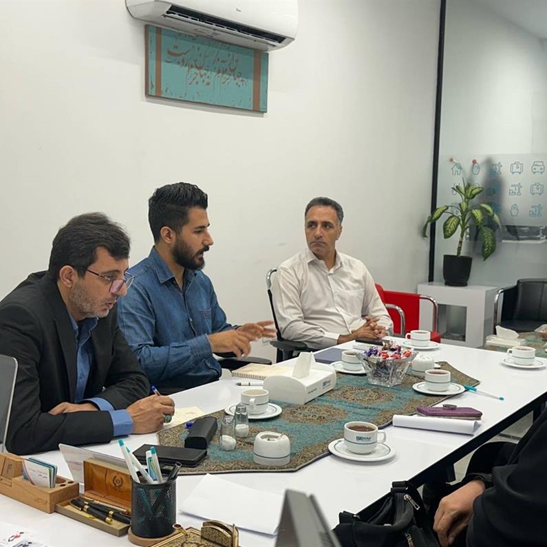 مدیر بیمه دی استان البرز: تعامل سازنده با بنیاد شهید، ضامن ارائه خدمات مطلوب به ایثارگران است