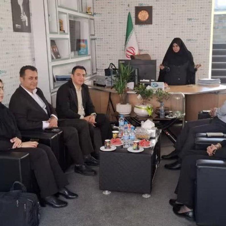 نشستی برای هماهنگی خدمت رسانی به بازنشستگان کشوری در زنجان
