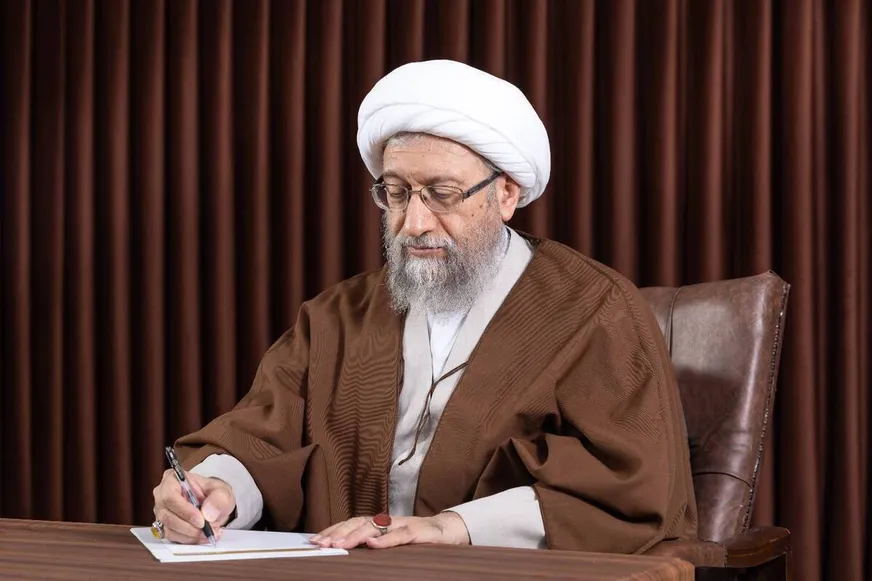 آیت‌الله آملی لاریجانی: دشمن دوباره در دام همان محاسبه غلط افتاد