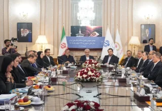 مجمع عمومی سالانه بانک ملی ایران با حضور وزیر اقتصاد برگزار شد