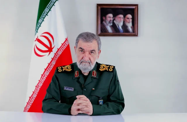 سرلشکر رضایی: تا شروط ایران محقق نشود، هیچ مذاکره‌ای در کار نخواهد بود