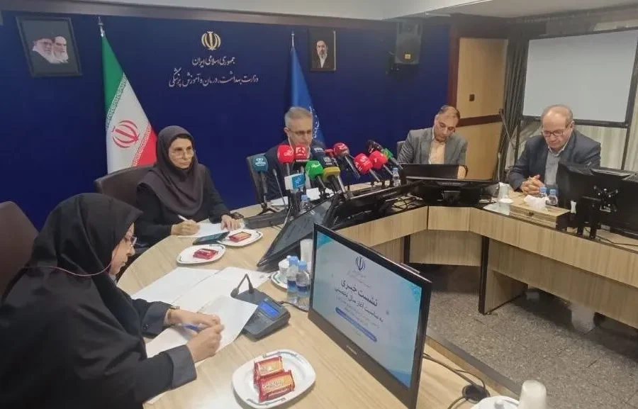 فشارهای غیرمنطقی نباید منجر به تعطیلی مدارس شود/ تلاش برای واردات واکسن آنفلوآنزا